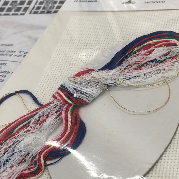 Bundle of 7 CHRISTMAS Cross-Stitch Holiday Poinsettia Dolphin & Santa Kits - Picture 11 of 17